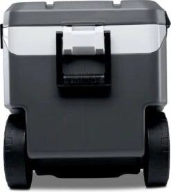 Igloo Latitude 90 Roller - Grote Koelbox Op Wielen - 85 Liter - Grijs 20 Igloo Latitude 90 Roller - Grote Koelbox Op Wielen - 85 Liter - Grijs -Buitenkampeerwinkel 1069x1200 1