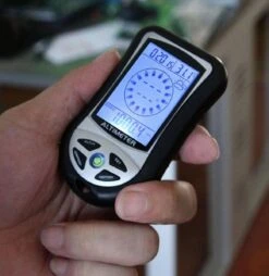 Hoogtemeter 8 In 1 Altimeter Barometer Kompas Tijd Kalender Thermometer / HaverCo -Buitenkampeerwinkel 1165x1200 3