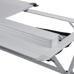 Campart Campingtafel XL TA-0806 - Opvouwbaar, Lichtgewicht En Met Verstelbare Poten - Kampeertafel Inklapbaar Inclusief Opbergtas - 140 X 80 X 70 Cm - Wit -Buitenkampeerwinkel 1200x1199 1