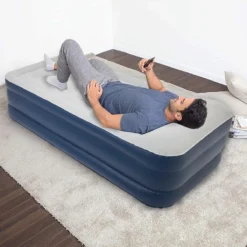 LifeGoods Luchtbed - 1 Persoons - Met Ingebouwde Pomp - Incl. Draagtas En Reparatiekit -Buitenkampeerwinkel 1200x1200 1693