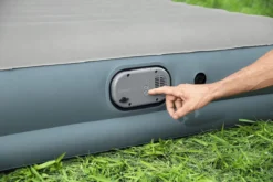 Bestway Luchtbed - 2 Personen - PVC/Polyester - Ingebouwde Oplaadbare Pomp - Fortech™ Materiaal - I-Beam Constructie - Ingebouwd Kussen -Buitenkampeerwinkel 1200x800 240