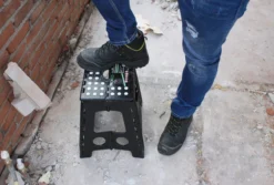 Profeco XL Opstapkrukje Inklapbaar - Krukje - Opstapje - Hoogte; 40 Cm - Zwart -Buitenkampeerwinkel 1200x809 6