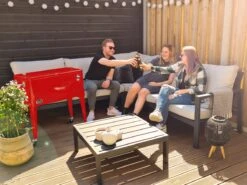 AXI Retro Cooler Rood - Koeler Met Wielen - 76L Inhoud - Koelbox Met Aftapkraan -Buitenkampeerwinkel 1200x900 6