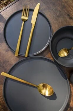 Bo-Camp Industrial - Servies - Patom - 100% Melamine - 16-Delig Servies -Buitenkampeerwinkel 795x1200 1