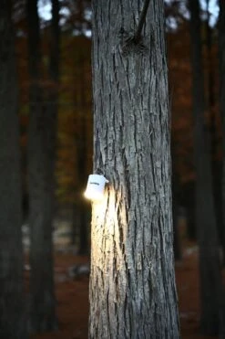 Luvego Luchtbed Pomp MINI PUMP - Oplaadbare Luchtbedpomp - 400LM Lantaarn - 3-in-1 -Buitenkampeerwinkel 799x1200 14