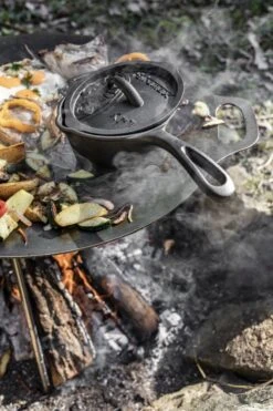 Petromax KR1 Gietijzeren Steelpan Met Deksel (1 Liter) -Buitenkampeerwinkel 799x1200 6