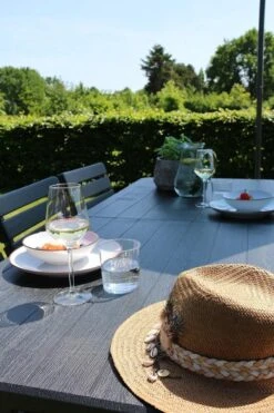 ERRO Vouwtafel - Houtlook - 180x74cm - Zwart -Buitenkampeerwinkel 800x1200 1