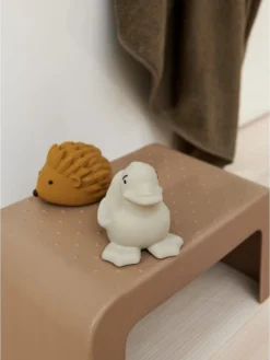 Liewood Ulla Opstapje / Kruk Antislip - Oat -Buitenkampeerwinkel 902x1200 2